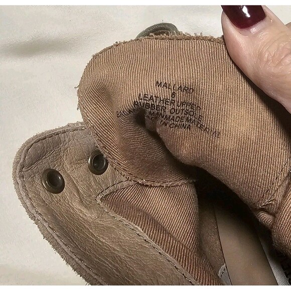 Steve Madden Brown Leather Mallard 5" Heels Duck Boots Size 6 - Picture 3 of 6